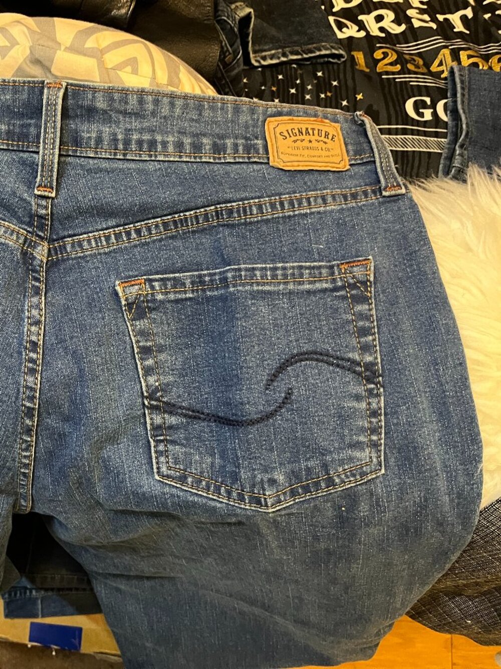 Levi Strauss Signature Jeans Womens Mid Rise Straight Raw Hem Distressed Blue M - Picture 3 of 5